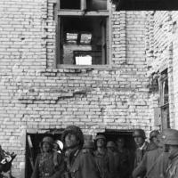 Фотография немецкого военного корреспондента штурмовой группы перед атакой. 14 октября 1942 года 