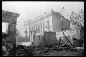 Сгоревшее здание "Дома Обороны" после бомбардировок люфтваффе