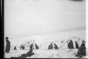 Минометчики ведут огонь по немецким позициям южнее Сталинграда