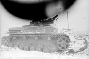 Захваченный советскими войсками немецкий танк Pz.Kpfw. IV Ausf.F из состава 14-й тд вермахта.