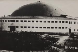 Здание цирка (довоенный снимок)